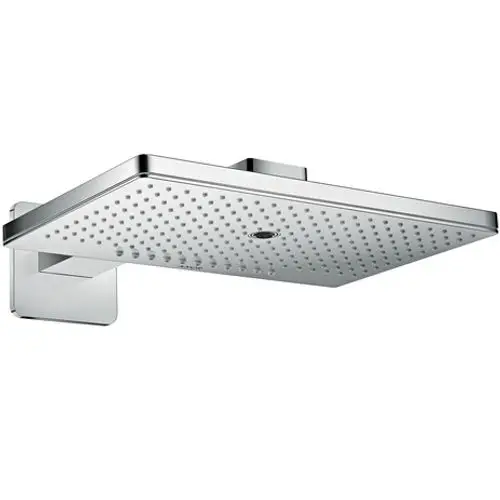 Hochformatige Kopfbrause aus Chrom mit flacher, quadratischer Oberfläche und mehreren Wasserauslässen, montiert an einem Brausearm, gestaltet von AXOR.